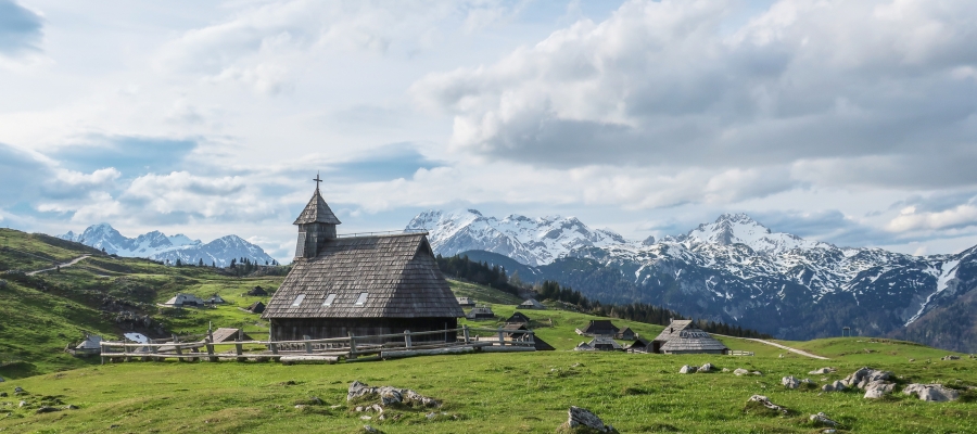 Chapel of Marija Snežna Velika planina. Photography: Matic Gobec